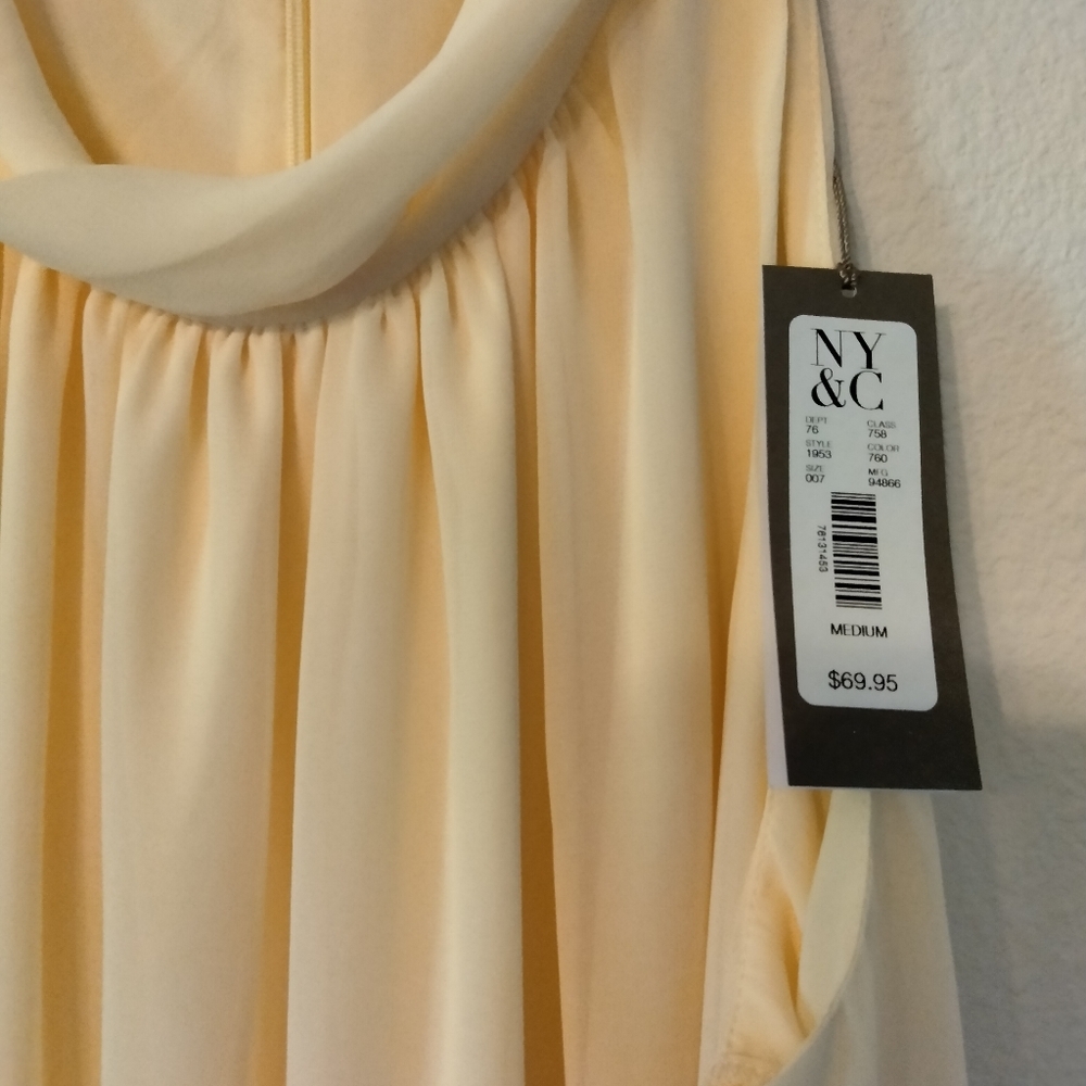 NY & CO Eva Mendes yellow shawl collar pleated knee length dress - Picture 3 of 3